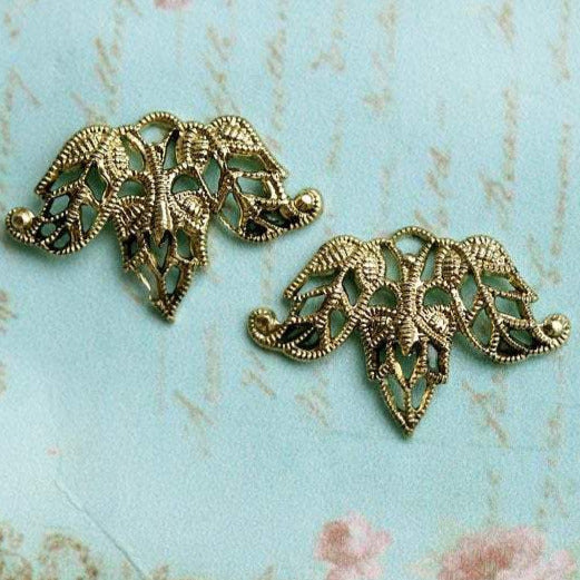 20x13mm Golden Leaf Filigree charms Antique gold connector - 2Pc