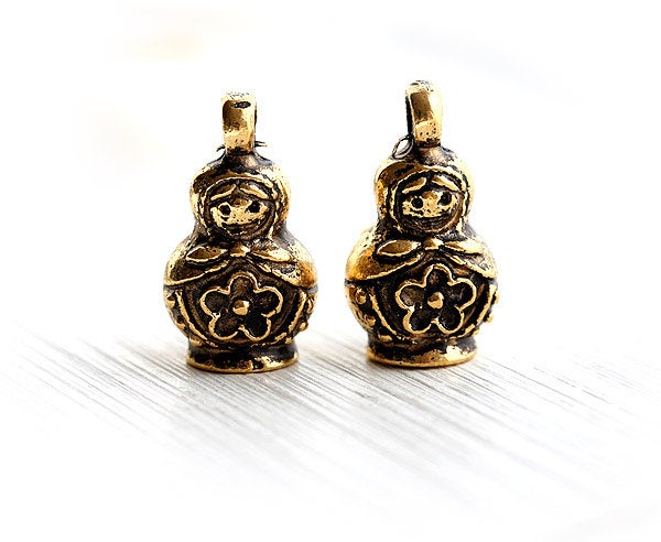 2pc Babushka doll beads, 3D charms, Matryoshka