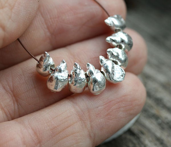 8pc Silver tone small shell beads 9mm