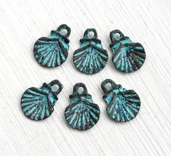 6pc Oyster small shell charms, 12mm Green patina