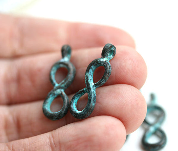 4Pc Infinity metal jewelry charm Green patina