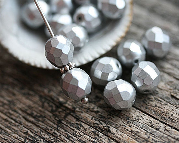 8mm Silver color Czech round beads, fire polished, faceted beads - 15Pc